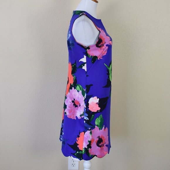 Vince Camuto Scalloped Floral Dress - 6 - Picture 5 of 9